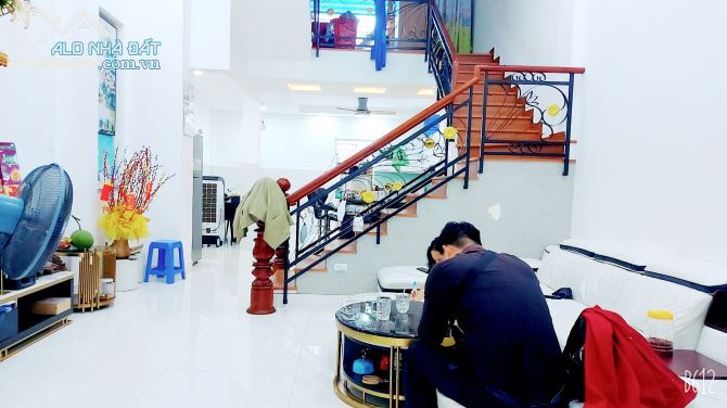 Bán Nhà Đẹp Hẻm ÔTô Ngủ Trong Nhà Phạm Văn Hai,P5,Tân Bình, 96M2,Ngang 4.6m,5tầng,12tỷ99 - 1