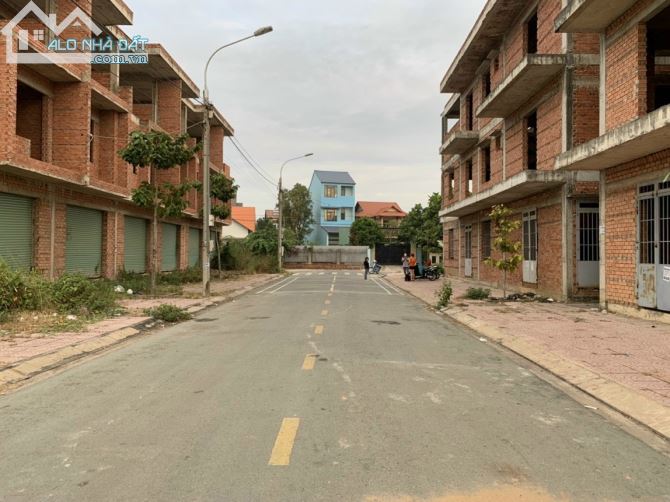 Nhà Phúc Hiếu 8 tỷ 1 trệt 2 lầu sổ riêng hoàn công gần đường Đặng Văn Trơn 270m - 1