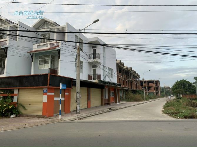 Nhà Phúc Hiếu 8 tỷ 1 trệt 2 lầu sổ riêng hoàn công gần đường Đặng Văn Trơn 270m - 2