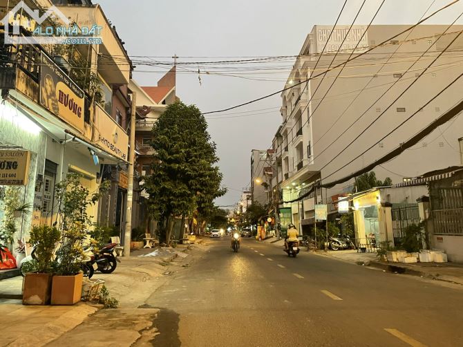 Bán nhà mặt tiền đường số vị trí kinh doanh đắc địa Quận 7 giá  9tỷ