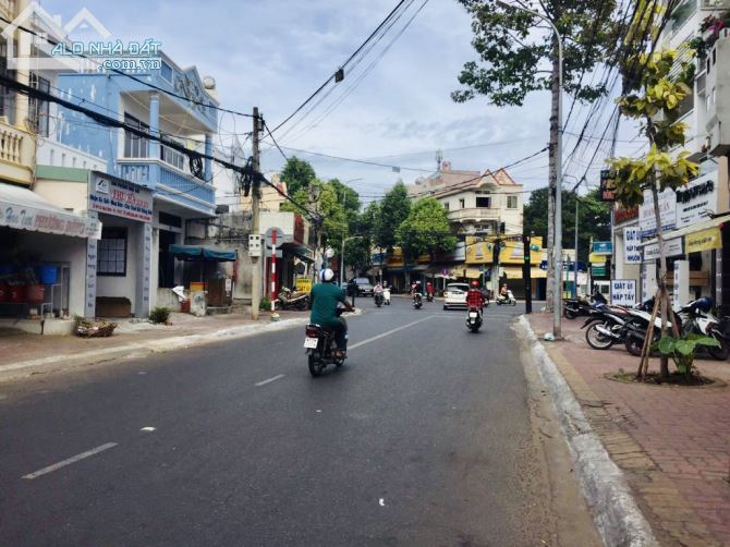 Bán 2 lô đất liền nhau mặt tiền Đinh Tiên Hoàng Phường 2 Vũng Tàu. Vị trí đẹp, ra biển gần