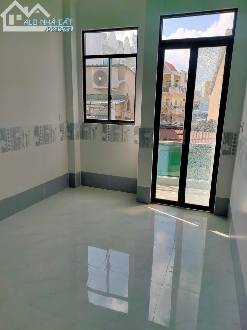 Bán nhà mặt tiền đường số vị trí kinh doanh đắc địa Quận 7 giá  9tỷ - 2