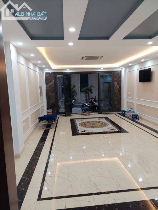 BÁN NHÀ PL PHỐ ĐỖ QUANG QUẬN CẦU GIẤY DT: 42M 5T MT: 4M GIÁ: 17,9TỶ