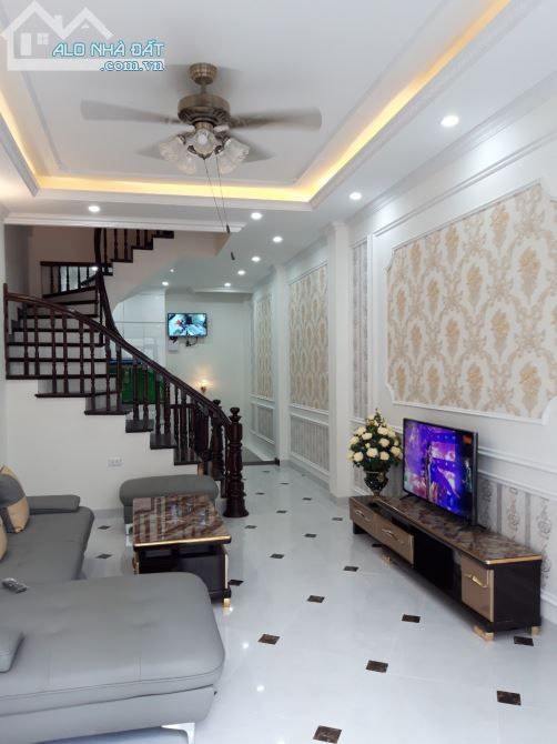 Bán gấp Siêu Phẩm 5T* 50m2 Bờ Hội  - Lê Trọng Tấn ô tô vào nhà, KD 15,3 tỷ có Tl - 1