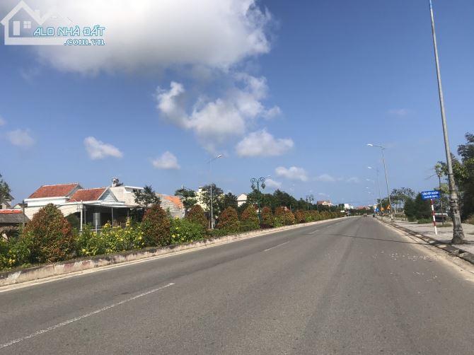 Ra hàng lô đất biển Mỹ khê ngộp NH - 2