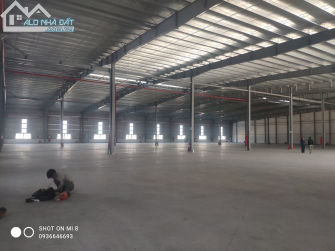 Cho thuê dãy kho xưởng trong KCN Nam Đình Vũ các DT 1850m2 , 2300m2 mới