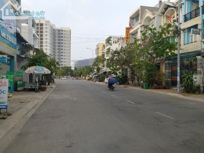 Bán nhà mặt tiền 494, Phường Tăng Nhơn Phú A, Quận 9 , 105m2 giá: 11.5 tỷ - 1