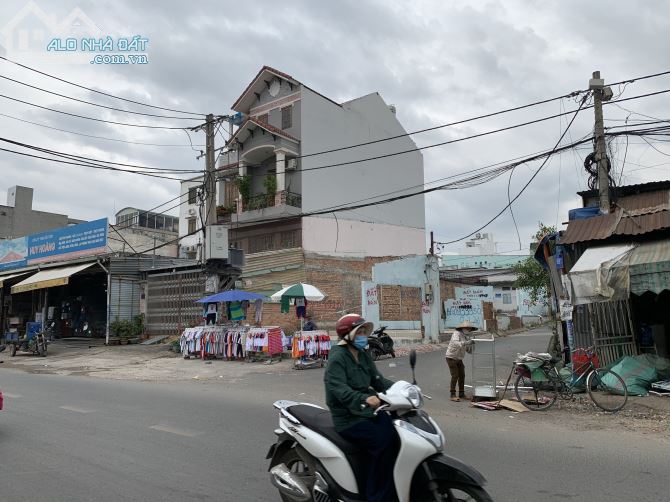 Bán đất 3 MT đường lã Xuân Oai, Phường Tăng Nhơn Phú A, DT: 7,5 x 25 = 186 m2 - 2