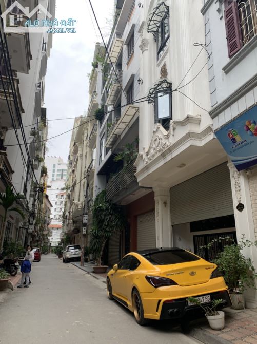 Bán nhà khu Nguyên Hồng - Đống Đa 6 tầng, thông sàn , thang máy xịn, nhà đẹp long lanh . - 3