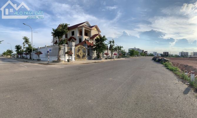 Cho Thuê Đất Đối Diện Quảng Trường Trung Tâm Thị Xã An Nhơn !