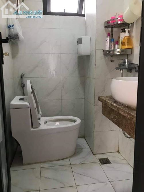 Nhà mới 7 tầng thang máy phố vip lý nam đế, hoàn kiếm, hà nội.