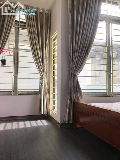 Nhà mới 7 tầng thang máy phố vip lý nam đế, hoàn kiếm, hà nội.