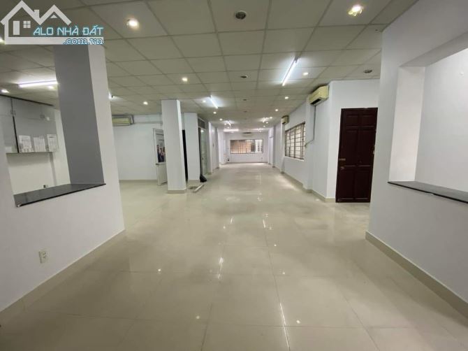 BÁN NHÀ MẶT TIỀN BẠCH ĐẰNG, TÂN BÌNH, NGANG 11 x 20 , NHỈNH 60 TỶ. - 2
