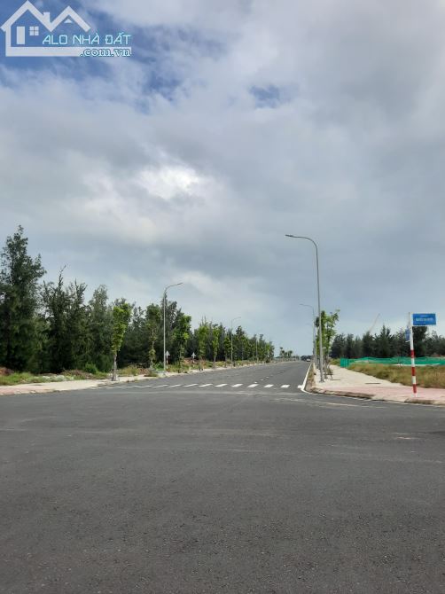 CC Cần Bán Lô Đất Nguyễn Văn Huyên Sạch Đẹp - 2