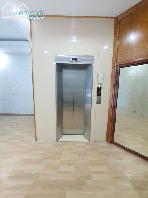 Bán Gấp nhà Phân Lô phố Đỗ Quang - Cầu Giấy, dt 95m2 x 7t , mt 7,5m , kinh doanh - VP, - 2