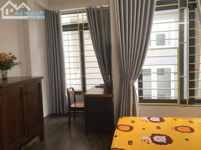 Nhà mới 7 tầng thang máy phố vip lý nam đế, hoàn kiếm, hà nội.