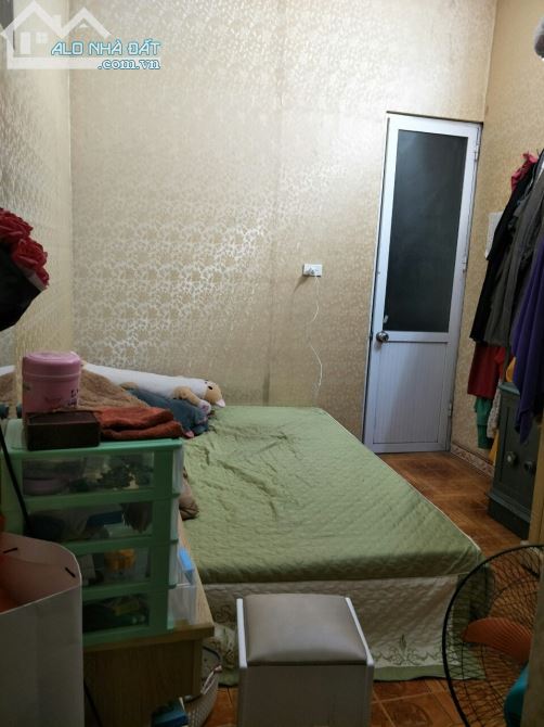 Bán nhà ngõ 467 Lĩnh Nam,DT 42 * 3 tầng. Giá 1,98 tỷ - 3