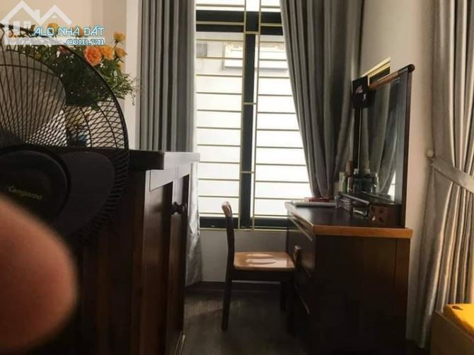 Nhà mới 7 tầng thang máy phố vip lý nam đế, hoàn kiếm, hà nội.