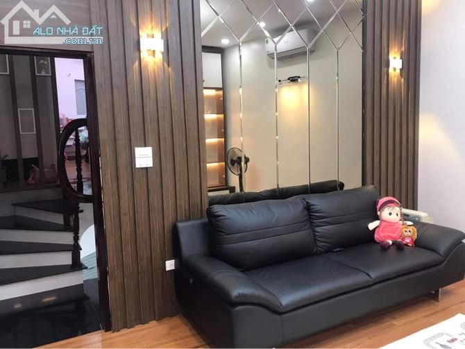 Bán nhà phố Minh Khai, gara, đường ô tô tránh, dt 57mx4t, mt5m, giá 11 tỷ - 1