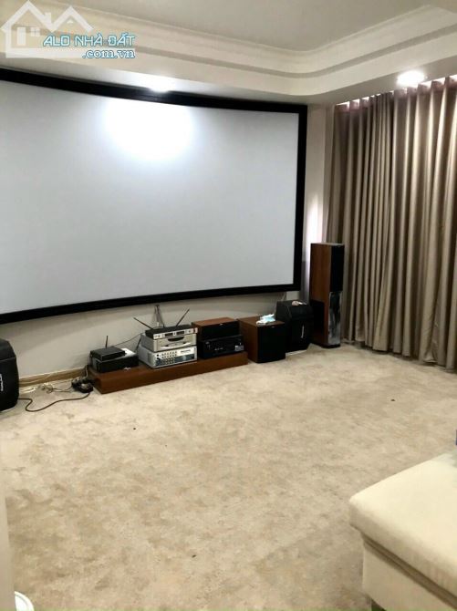 Biệt thự cực đẹp khu VIP đường Lam Sơn-P6-Bình Thạnh , 8x17,5m 3 lầu giá chỉ 28 tỷ TL - 1