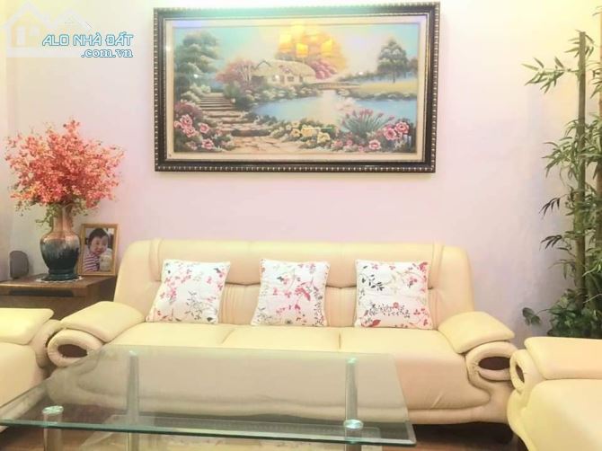 DOÃN KẾ THIỆN CẦU GIẤY, ÔTÔ TRÁNH, VỈA HÈ, NHÀ ĐẸP CHỦ XÂY TÂM HUYẾT, DÂN TRÍ CAO, TIỆN ÍC - 2