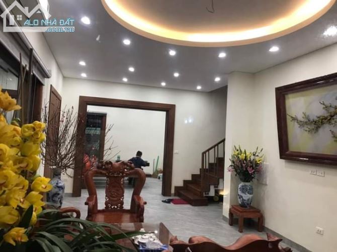 Bán Biệt Thự Việt Hưng 206m2 × 4 Tầng,  Mặt Tiền 11m,  Giá 38.5 Tỷ,  Long Biên - 3