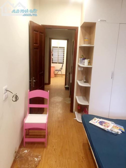 Cần bán gấp nhà mặt ngõ 663 Trương Định, oto, DT 40m * 5 tầng. Giá 4,5 tỷ - 2