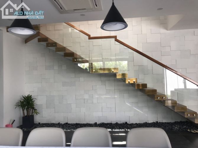 Bán biệt thự đẹp 3 tầng 250m2 (10x25) - MT Bùi Tá Hán, Nam Việt Á - Full nội thất cao cấp - 5