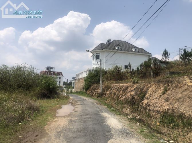 Bán lô đất đỉnh đồi Huy Hoàng view thung lũng thành phố Đà Lạt - 2