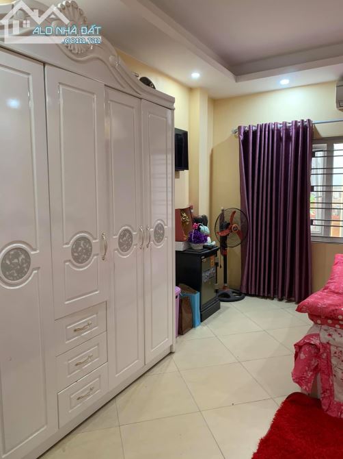 Bán nhà ngõ 521 Trương Định, DT 40m * 5 tầng. Giá 4,4 tỷ - 3