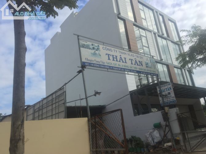 "Bán đất 2 mặt tiền Đồng Văn Cống, Phường Thạnh Mỹ Lợi, 12 x 20 = 240 m2 . giá: 160 tr/m - 1