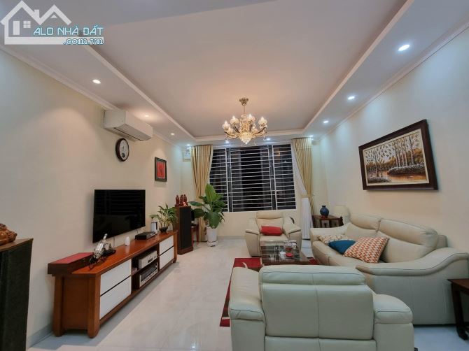 Phạm Tuấn Tài - thang máy - garage - phân lô VIP - vừa kinh doanh ở sung suớng 70m 6 tần - 2