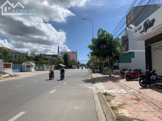 Bán hoặc cho thuê 2 lô đất liền kề trên Đường Phạm Hùng- Phú Thuỷ- Phan Thiết - Bình Thuận - 2