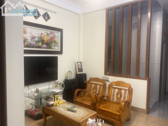 Bán nhà 5 tầng thang máy mặt đường Chùa Hàng. Vị trí đẹp - 4