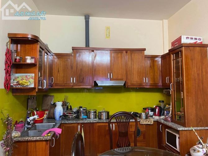 Bán nhà 5 tầng mặt ngõ kinh Doanh, phố Phạm Ngọc Thạch, Dt 37m2 Mt 4m, Giá 5,3 tỷ - 2