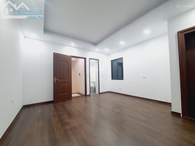 Nhà đẹp cách Mỹ Đình chỉ 1km giá hợp lý Địa chỉ : Phương Canh, Nam TL - 3