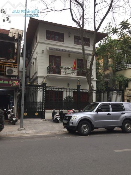 Cho thuê nhà MP Nguyễn Hữu Huân - Q. HK. MT 7m, DT 90m2, 6 Tầng, Mọi Mô Hình KD