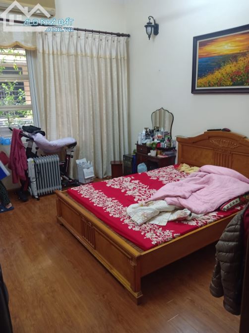 Bán đất tặng nhà 4 tầng, giá đầu tư phố nguyễn ngọc vũ, cầu giấy, hà nội - 2