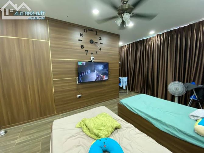 Phân lô cán bộ GTVT, Cầu Giấy. 7 tầng thang máy 55m2. View CV Thủ Lệ. 11 tỷ - 1
