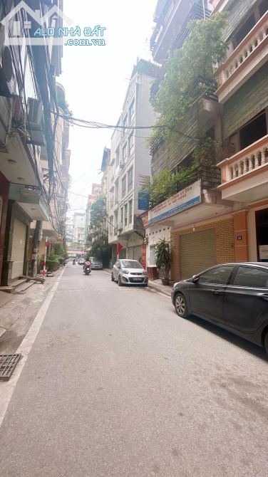 Phân lô ngõ 8 Võng thị, Tây Hồ. Vỉa hè, ngõ thông kinh doanh. 12 tỷ
