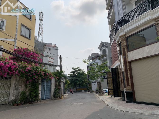 Bán nhà đường Trương Văn Thành, Hiệp Phú, 9 x 25.5 = 235 m2 - 1