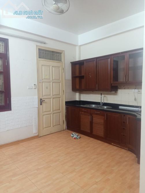 Phân lô ngõ 8 Võng thị, Tây Hồ. Vỉa hè, ngõ thông kinh doanh. 12 tỷ - 1