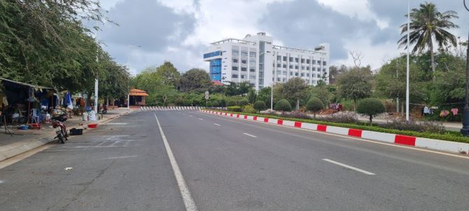 Cần bán lô đất cách biển 200m thích hợp xây khách sạn hoăc đầu tư - chuyên Bđs long hải