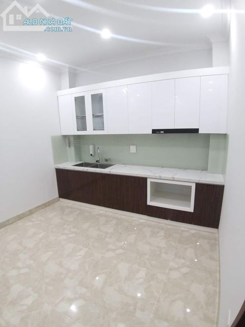 PHÂN LÔ VIP Ô TÔ TRÁNH – THANG MÁY – BÁN NHÀ HOÀNG QUỐC VIỆT CẦU GIẤY 70M2 6 TẦNG MT 6m - 2