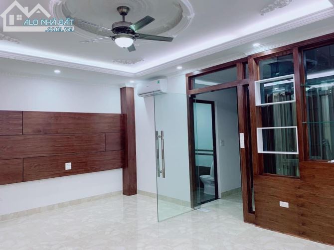 PHÂN LÔ VIP Ô TÔ TRÁNH – THANG MÁY – BÁN NHÀ HOÀNG QUỐC VIỆT CẦU GIẤY 70M2 6 TẦNG MT 6m - 3