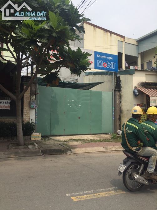 Bán Đất 2 mặt tiền Hồ Bá Phấn, Phường Phước Long A , 5.4 x 38 = 187 m2 giá: 16.5 tỷ