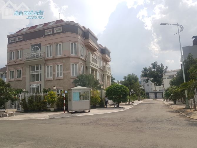 Bán Đất Góc 2 Mặt Tiền Đông Thủ Thiêm Quận 2 408 m2, Gía: 30 tỷ - 1