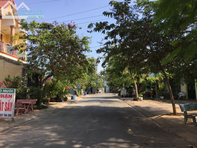 "Bán đất đường 494, Phường Tăng Nhơn Phú A, DT: 5 x 21 = 105 m2 cn. Gía: 7.2 tỷ - 1