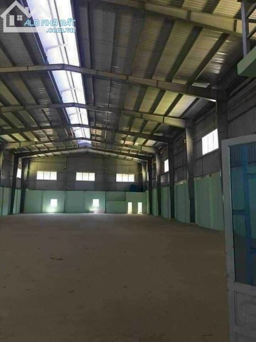 Cho thuê kho xưởng diện tích 800m2 giá 33tr/tháng đường Thạnh Xuân 14