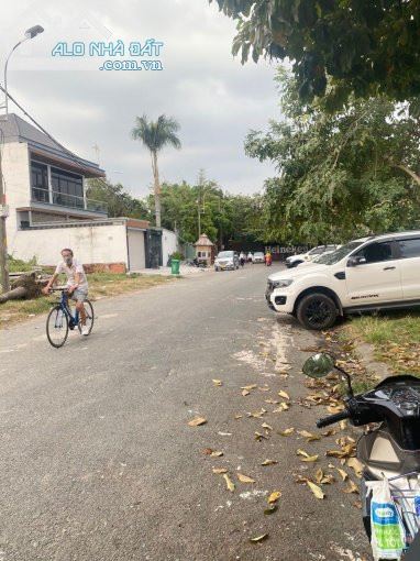 Bán Đất Biệt Thự Mặt tiền Sông Đường Số 25 P.Hiệp Bình Chánh Q.Thủ Đức. - 1